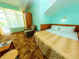 Гостиница Ява Анапа Коттедж с балконом-2